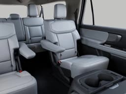 Ford Expedition Max Platinum 4x4 2027 — side view