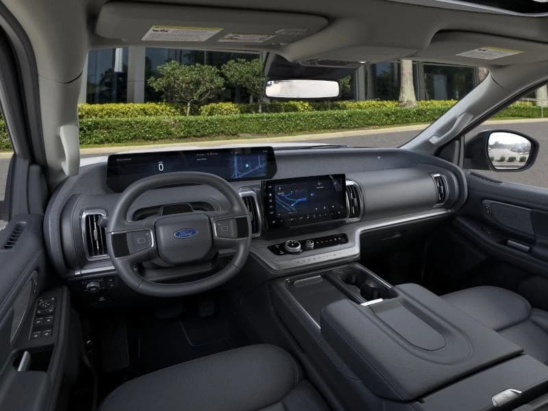 Ford Expedition Max Platinum 4x4 2026 — side view