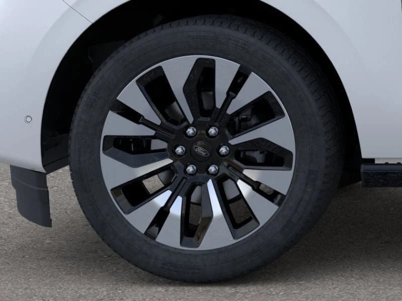 Ford Expedition Max Platinum 4x4 2026 — side view