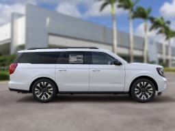 Ford Expedition Max Platinum 4x4 2027 — side view