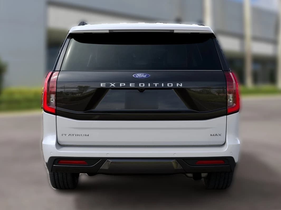 Ford Expedition Max Platinum 4x4 2027 — side view
