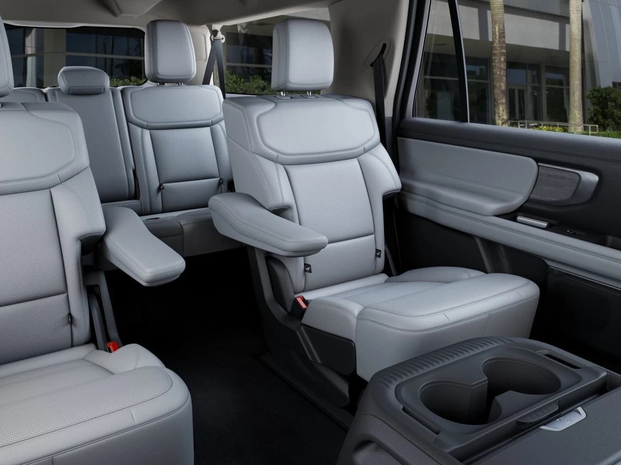 Ford Expedition Max Platinum 4x4 2027 — side view
