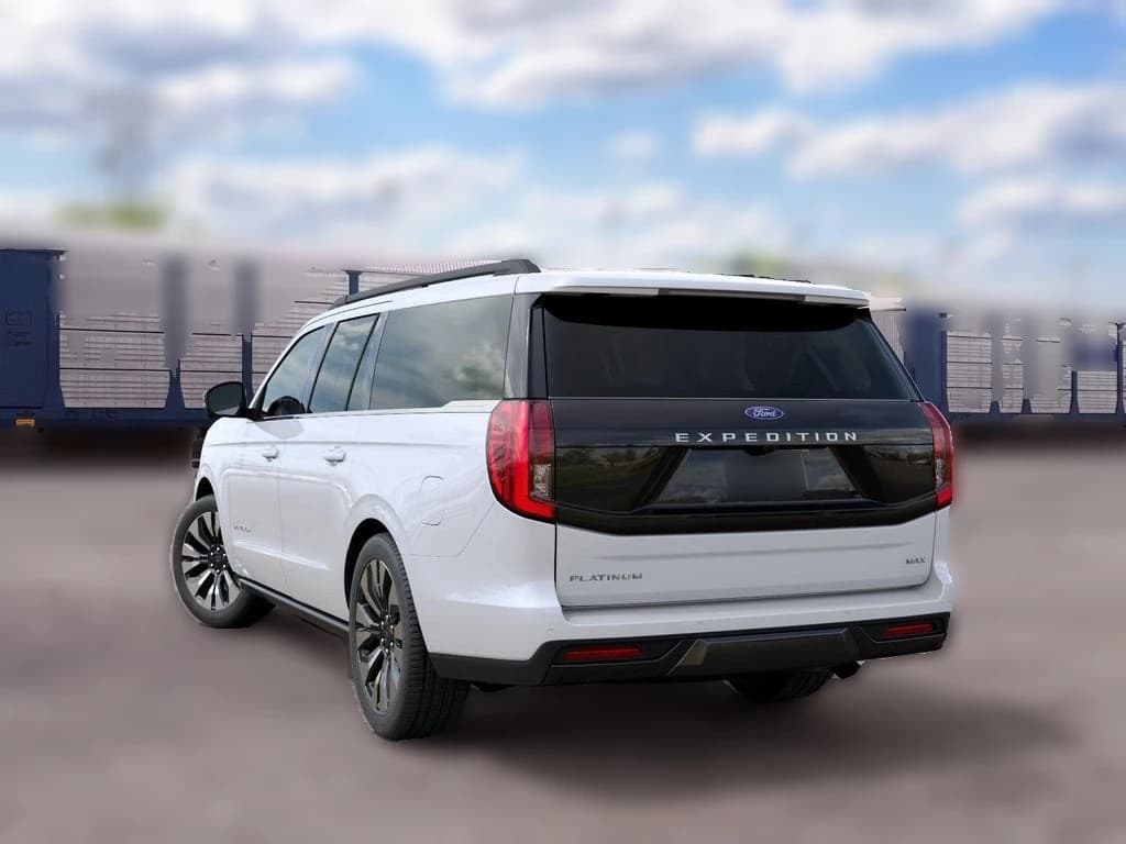 Ford Expedition Max Platinum 4x4 2027 — side view