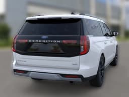 Ford Expedition Max Platinum 4x4 2026 — side view