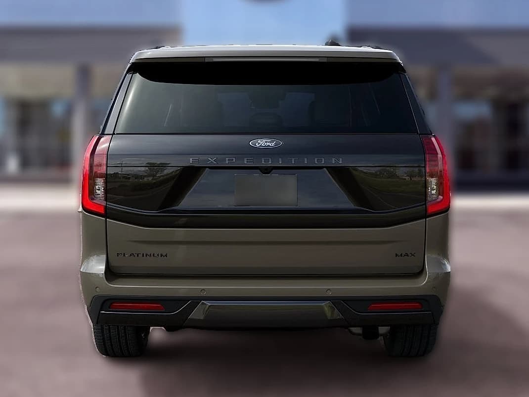 Ford Expedition Max Platinum 4x4 2027 — side view