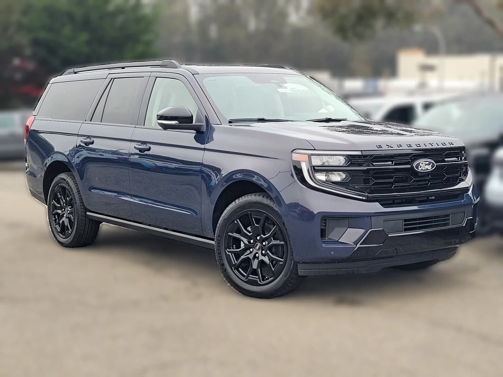 Ford Expedition Max Platinum 4x4 2027 — side view