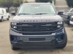 Ford Expedition Max Platinum 4x4 2027 — side view