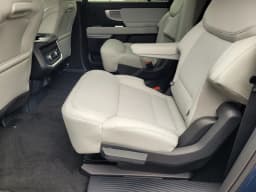 Ford Expedition Max Platinum 4x4 2027 — side view