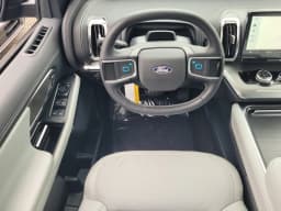 Ford Expedition Max Platinum 4x4 2027 — side view