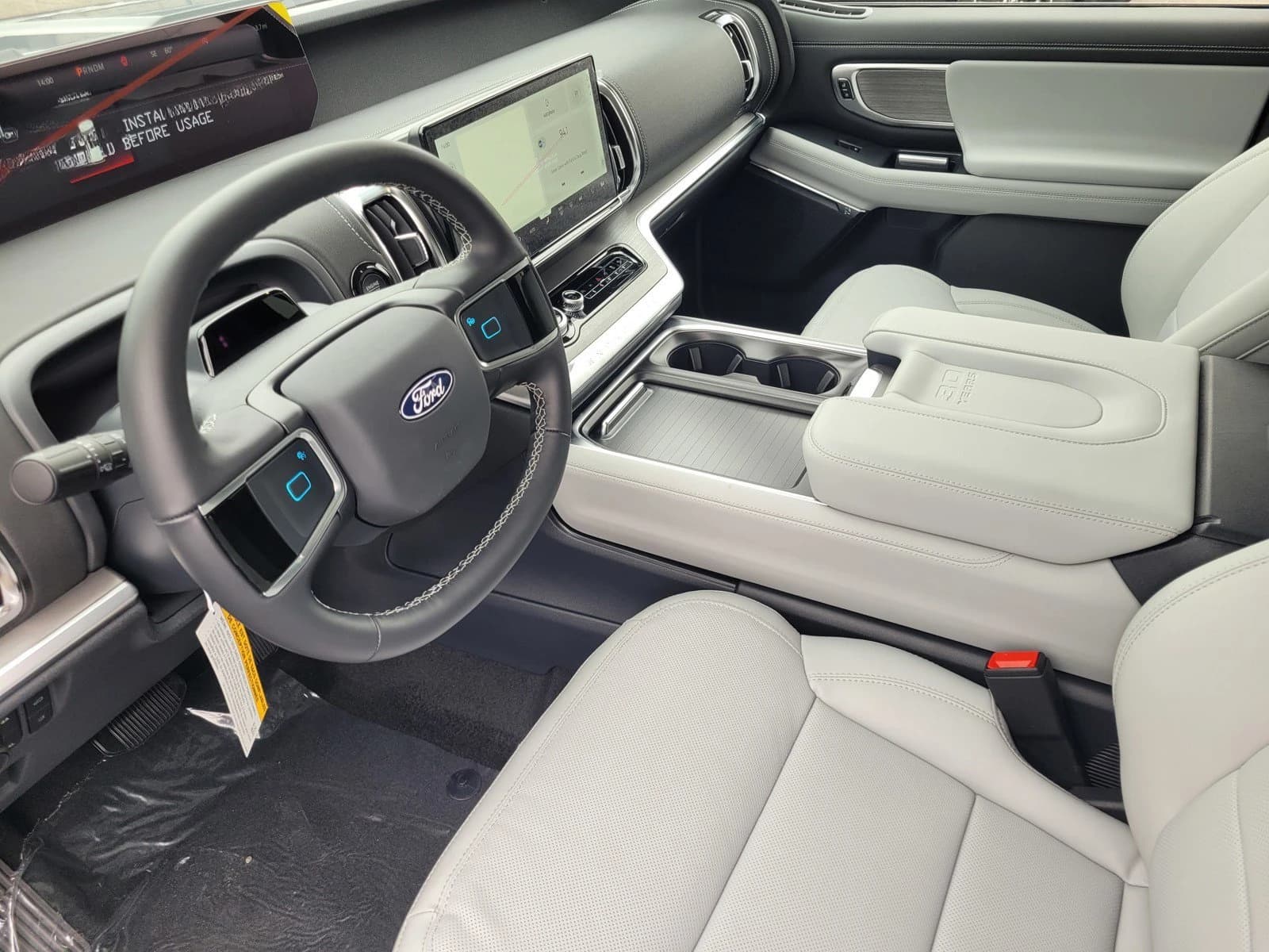 Ford Expedition Max Platinum 4x4 2027 — side view