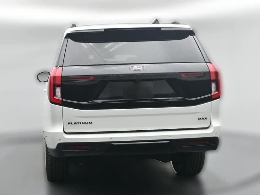Ford Expedition Max Platinum 4x4 2026 — side view