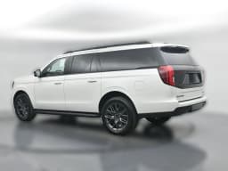 Ford Expedition Max Platinum 4x4 2026 — side view