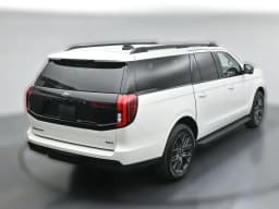 Ford Expedition Max Platinum 4x4 2026 — side view
