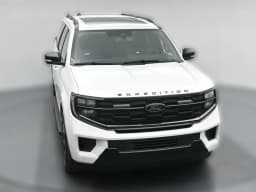 Ford Expedition Max Platinum 4x4 2026 — side view