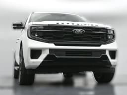 Ford Expedition Max Platinum 4x4 2026 — side view