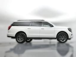 Ford Expedition Max Platinum 4x4 2026 — side view