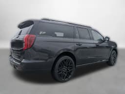 Ford Expedition Max Platinum 4x4 2027 — side view
