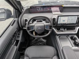 Ford Expedition Max Platinum 4x4 2027 — side view