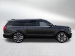Ford Expedition Max Platinum 4x4 2027 — side view