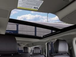 Ford Expedition Max Platinum 4x4 2027 — side view