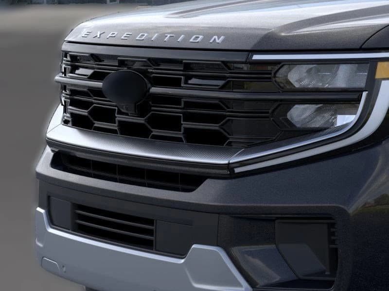 Ford Expedition Max Platinum 4x4 2026 — side view
