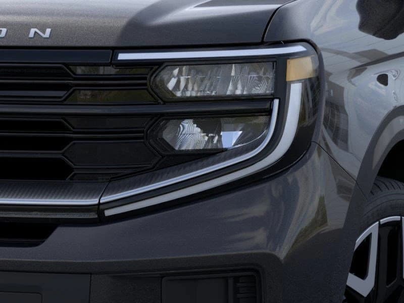 Ford Expedition Max Platinum 4x4 2026 — side view