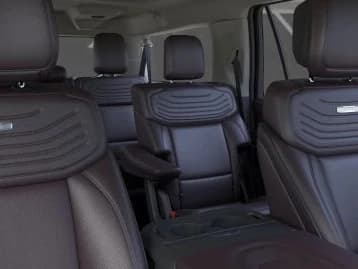 Ford Expedition Max Platinum 4x4 2026 — side view
