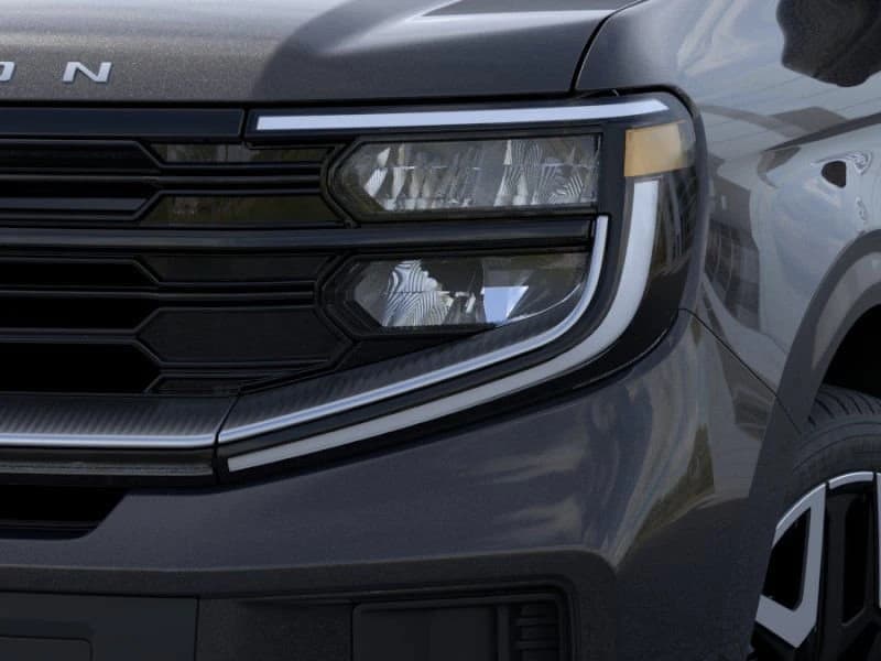 Ford Expedition Max Platinum 4x4 2026 — side view
