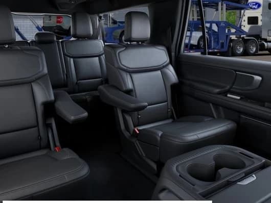 Ford Expedition Max Platinum 4x4 2027 — side view