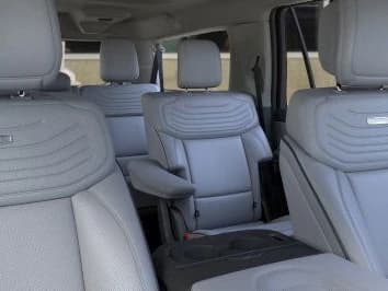 Ford Expedition Max Platinum 4x4 2026 — side view
