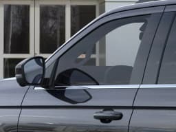 Ford Expedition Max Platinum 4x4 2026 — side view