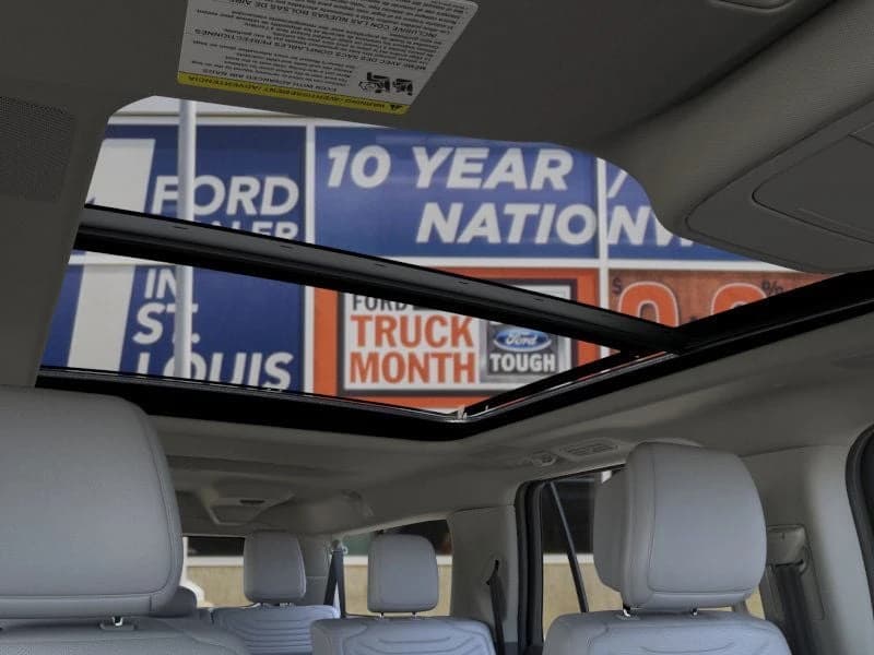Ford Expedition Max Platinum 4x4 2026 — side view