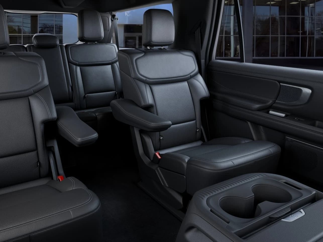Ford Expedition Max Platinum 4x4 2027 — side view