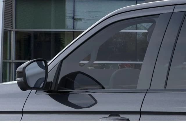 Ford Expedition Max Platinum 4x4 2026 — side view