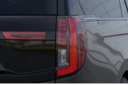 Ford Expedition Max Platinum 4x4 2026 — side view