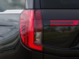 Ford Expedition Max Platinum 4x4 2027 — side view