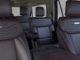 Ford Expedition Max Platinum 4x4 2025 — side view