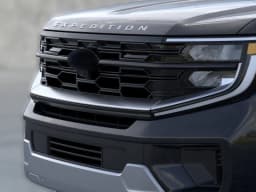 Ford Expedition Max Platinum 4x4 2025 — side view