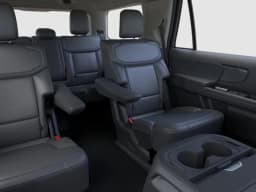 Ford Expedition Active 4x2 2026 — side view
