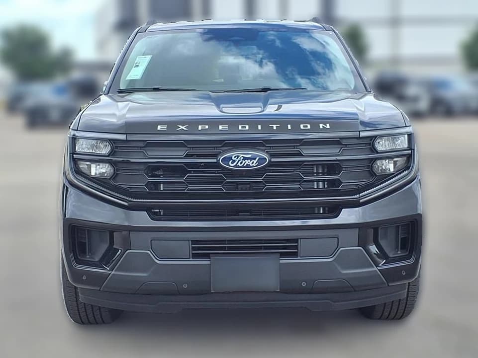 Ford Expedition Active 4x2 2026 — side view