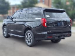 Ford Expedition Active 4x2 2026 — side view