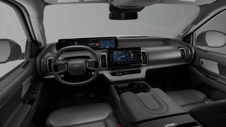 Ford Expedition Active 4x2 2026 — side view