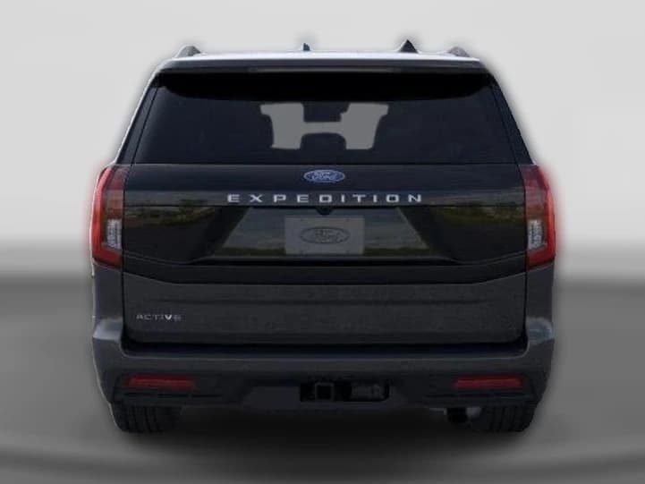 Ford Expedition Active 4x2 2026 — side view