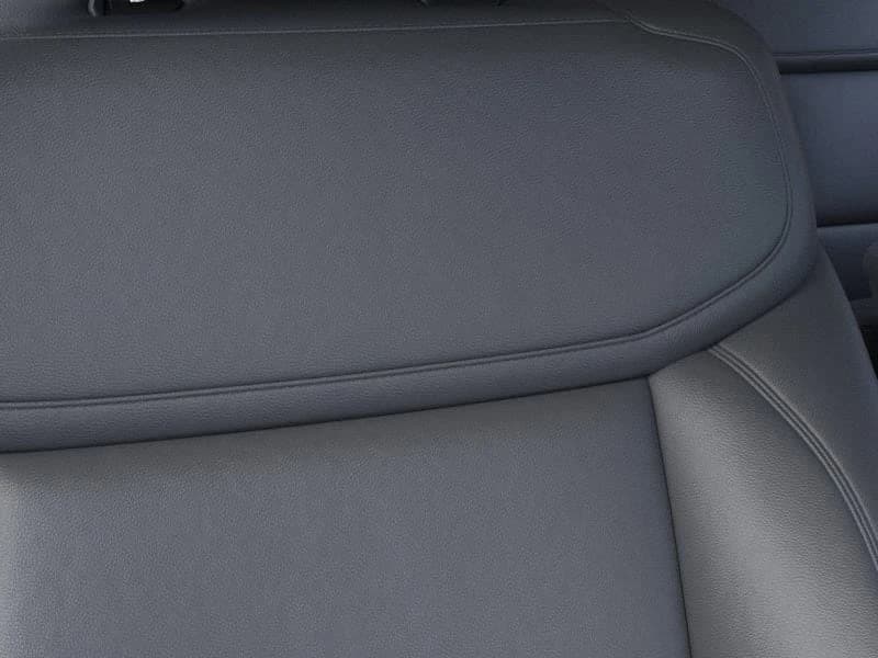Ford Expedition Active 4x2 2026 — side view