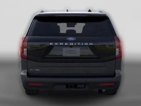 Ford Expedition Active 4x2 2026 — side view