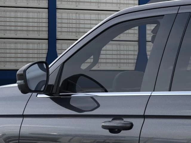 Ford Expedition Active 4x2 2026 — side view