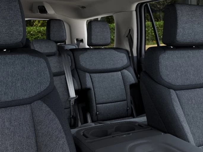 Ford Expedition Active 4x2 2027 — side view
