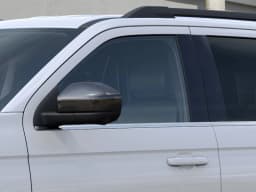 Ford Expedition Active 4x2 2027 — side view