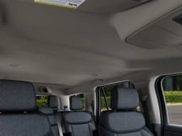 Ford Expedition Active 4x2 2027 — side view