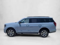 Ford Expedition Active 4x2 2026 — side view